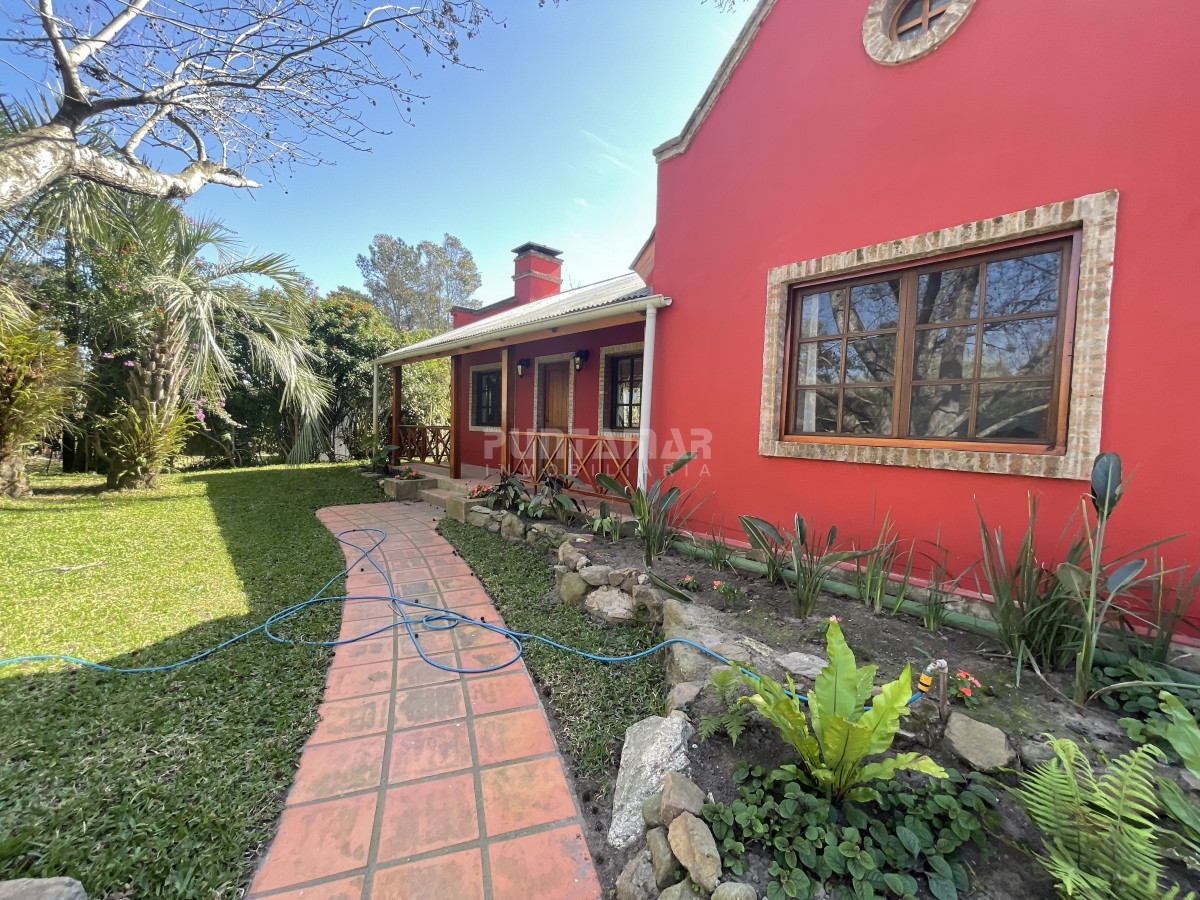 Casa ID.210731 - ALQUILER ANUAL CASA LA BARRA EXCELENTE UBICACION 