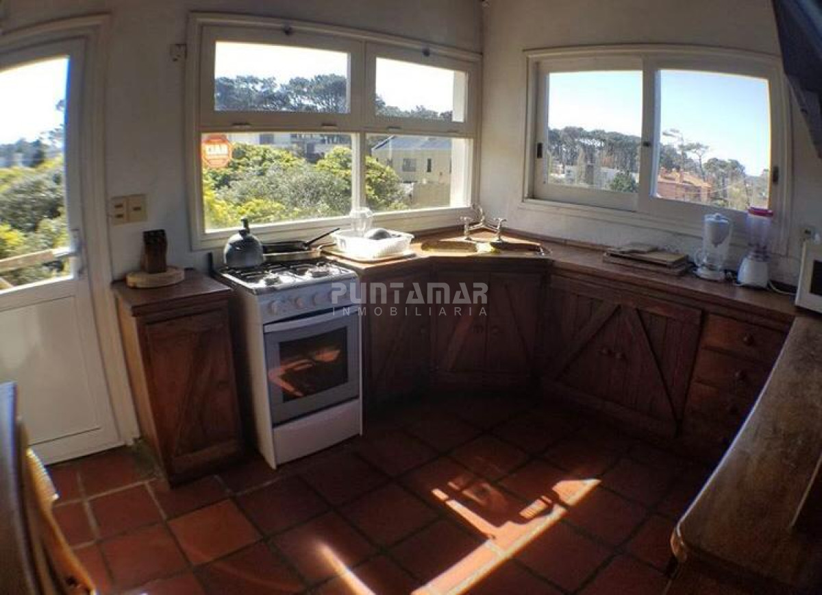 Casa ID.212179 - Gran Casa en Montoya a una cuadra de la playa