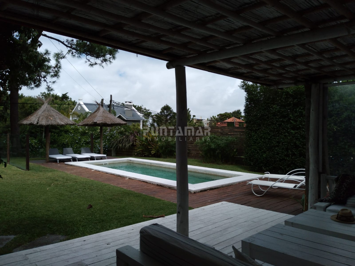 Casa ID.212677 - IMPORTANTE CASA DE 2 PLANTAS EN LA BARRA, MONTOYA