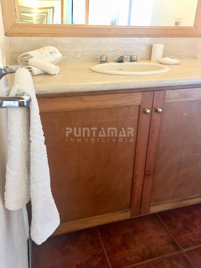 Casa ID.210775 - Casa en Montoya, La Barra en venta y alquiler con piscina