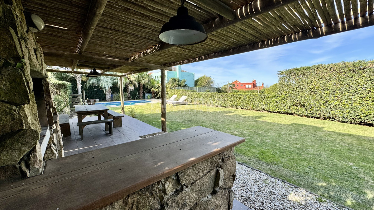 Casa ID.210970 - MODERNA CASA CON PISCINA EN MONTOYA A METROS DEL MAR 