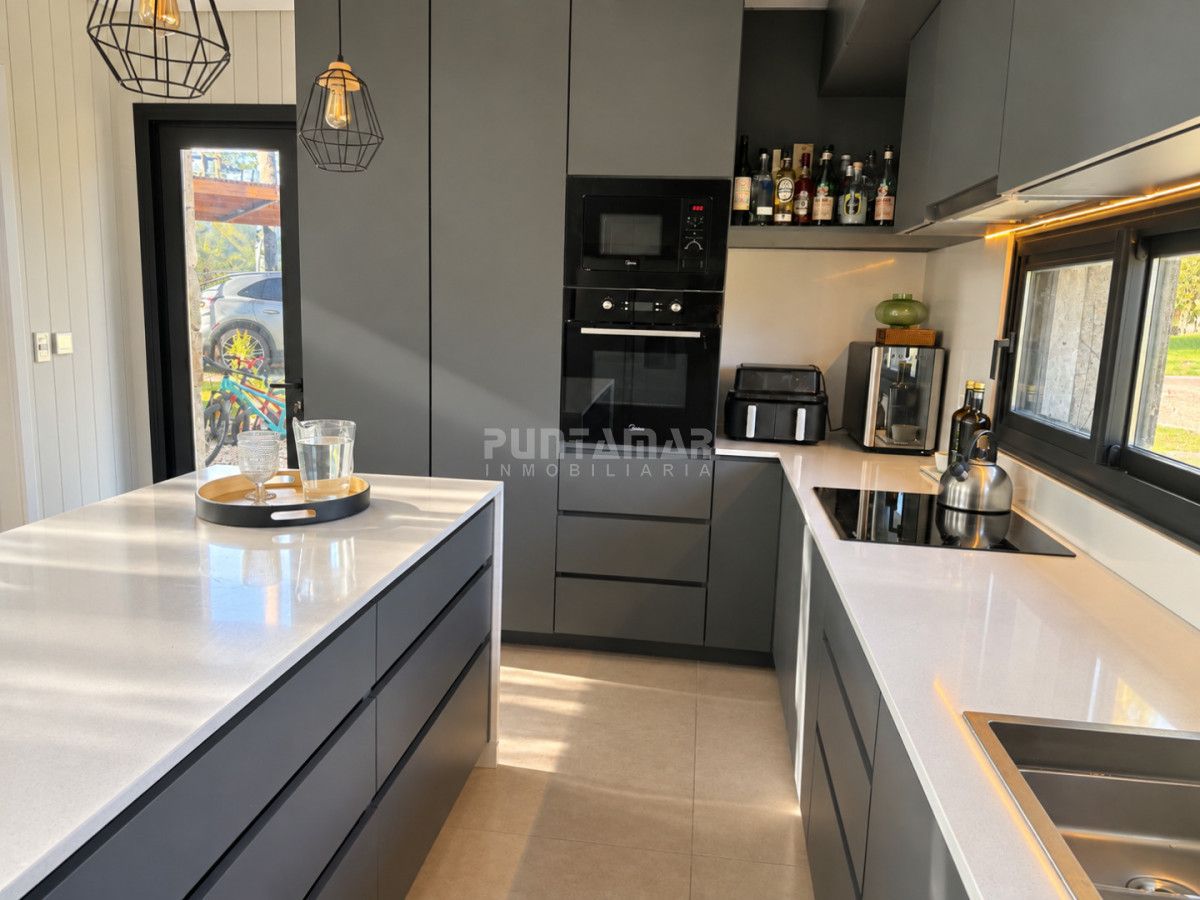 Casa ID.213945 - Casa en venta, barrio cerrado La Cañada