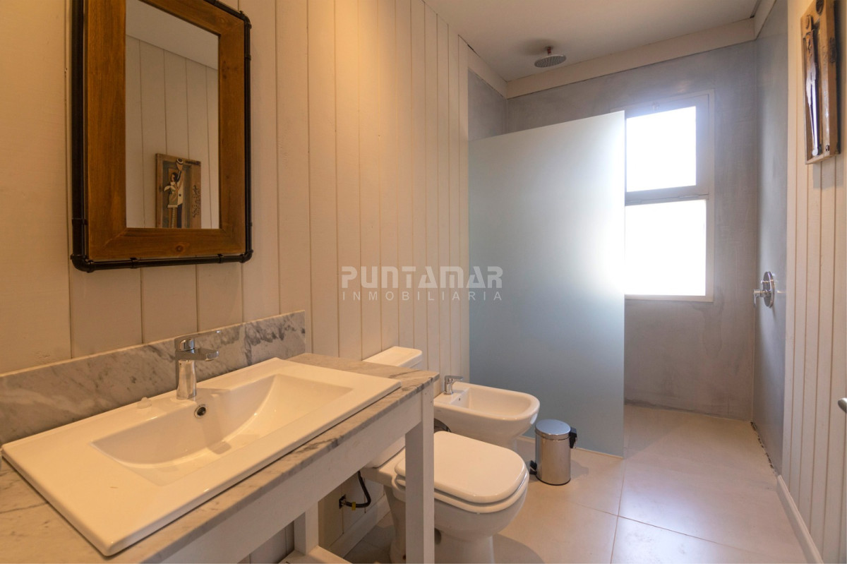 Casa ID.213398 - MODERNA CASA DE 1 DORMITORIO CON PISCINA A 100 MTS DE LA PLAYA DE JOSE IGNACIO 