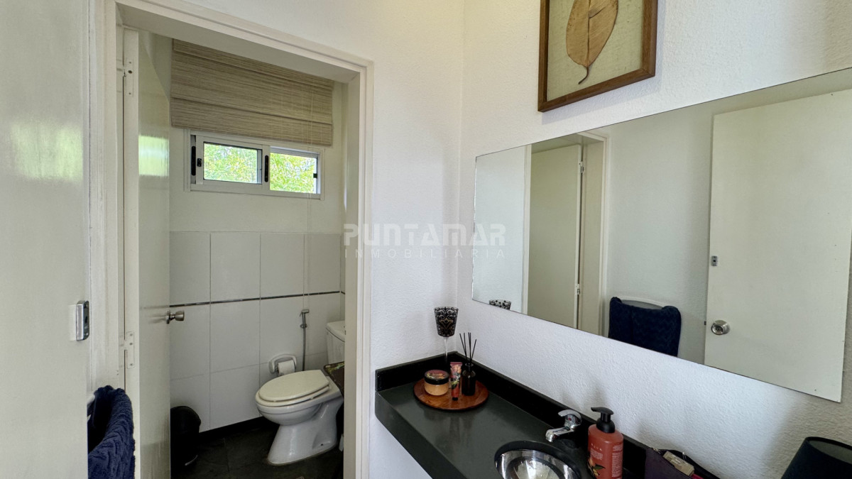 Casa ID.211927 - HERMOSA CASA DE 4 DORMITORIOS A METROS DE PLAYA MONTOYA 