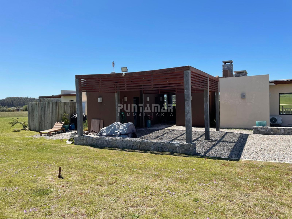 Casa ID.213925 - VENTA DE CASA DE 2 DORMITORIOS EN PUEBLO MIO