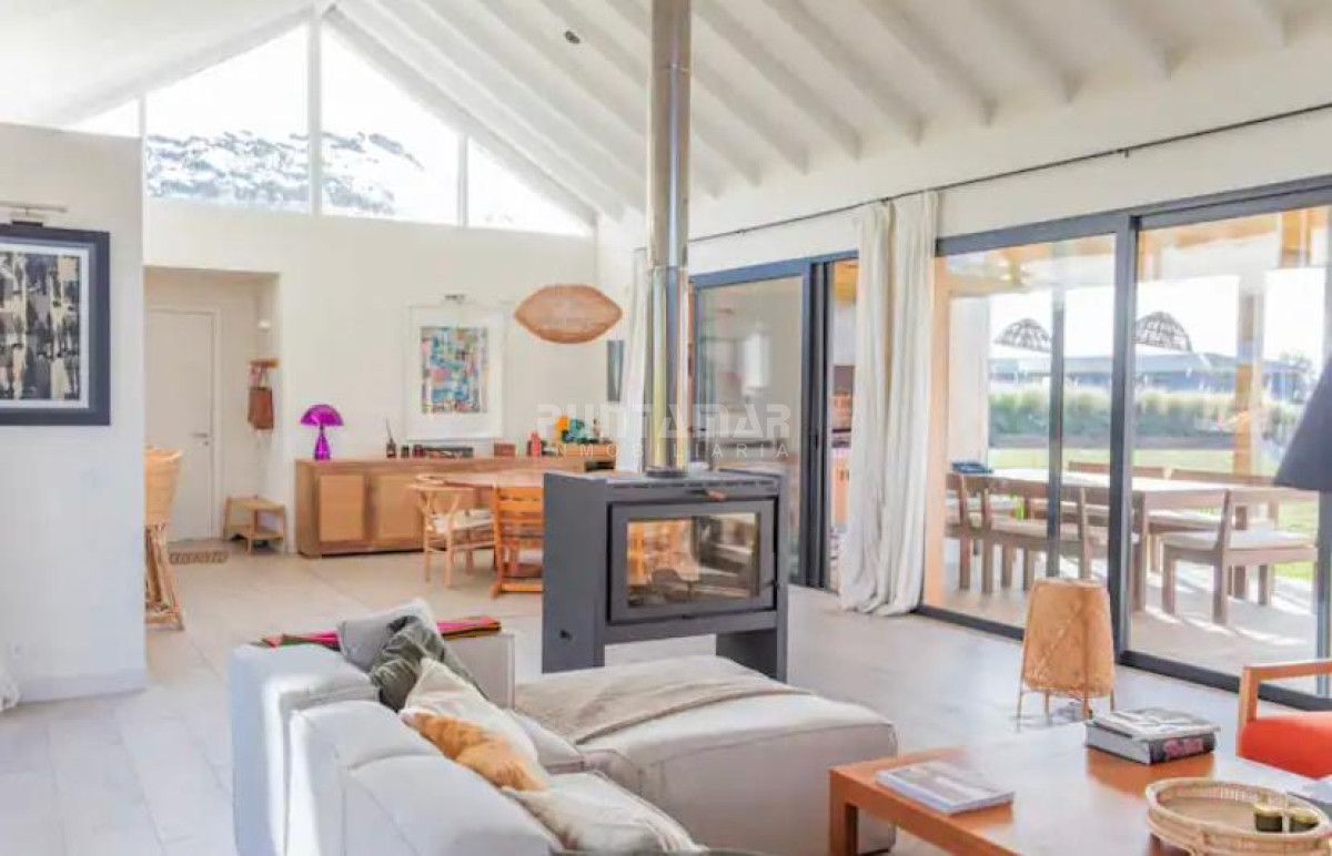 Casa ID.213515 - Casa en alquiler en Pueblo Mio