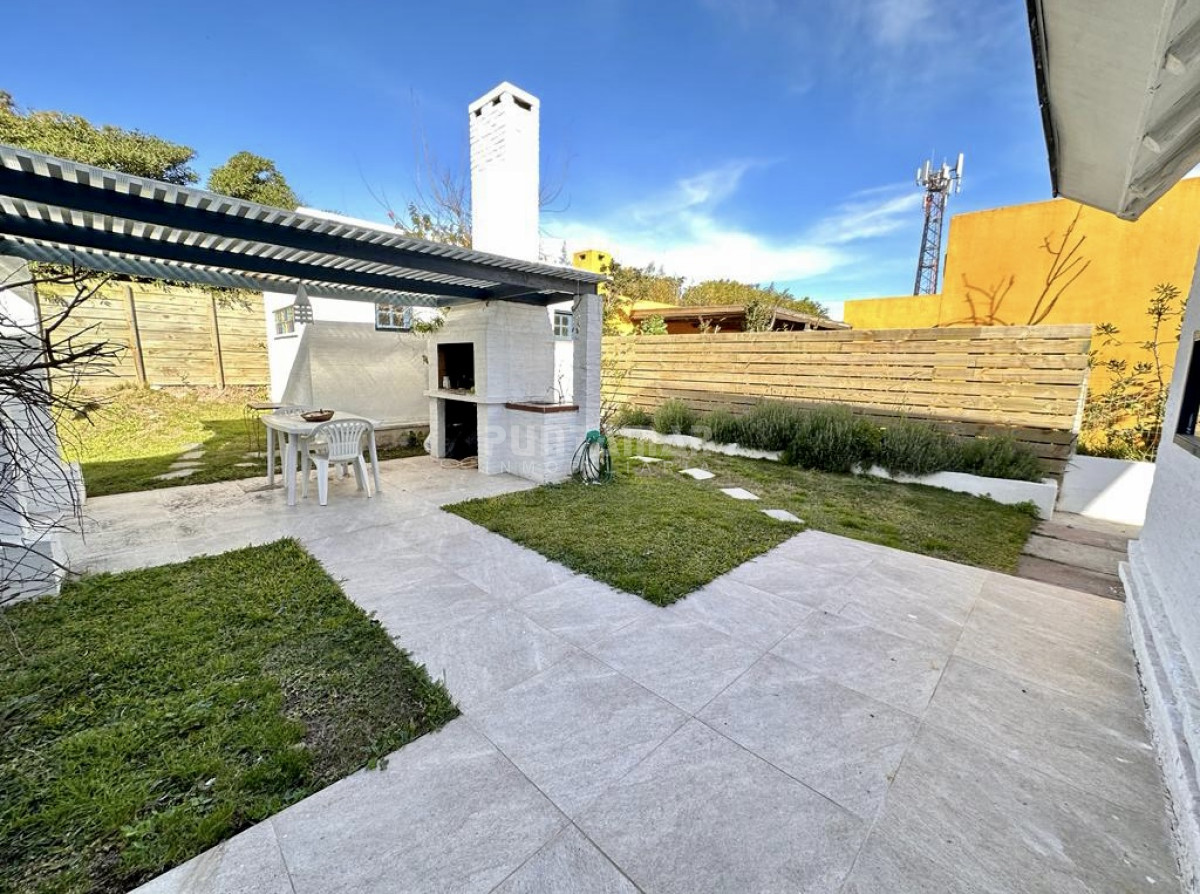 Casa ID.210951 - OPORTUNIDAD A DOS CUADRAS DE LA PLAYA LA POSTA Y UNA DE LA PRINCIPIAL