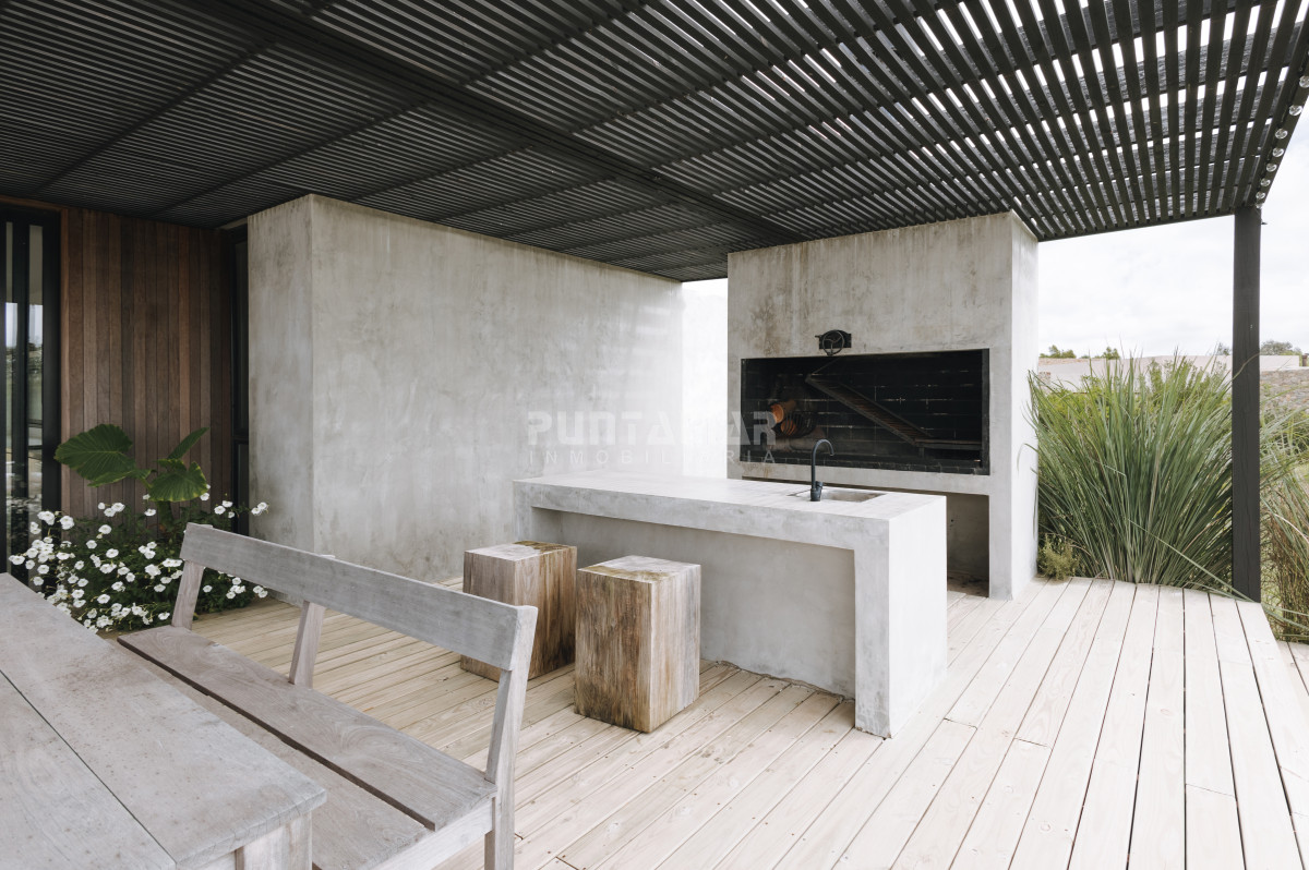 Casa ID.212705 - Casa en venta y alquiler en Pueblo Mio