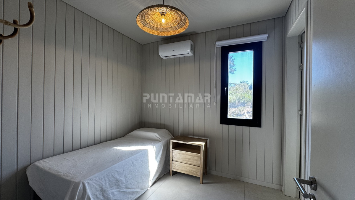 Casa ID.213778 - VENTA CASA DE 3 DORMITORIOS Y PISCINA EN RESERVA MONTOYA 