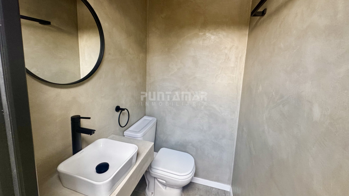 Casa ID.213905 - ALQUILER CASA DE 3 DORMITORIOS A ESTRENAR EN LA BARRA A 3 CUADRAS DE LA POSTA DEL CANGREJO