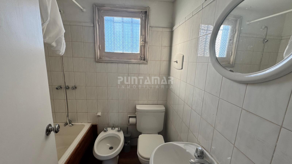 Casa ID.210892 - VENTA Y ALQUILER DE GRAN CASA EN EL CORAZON DE LA BARRA