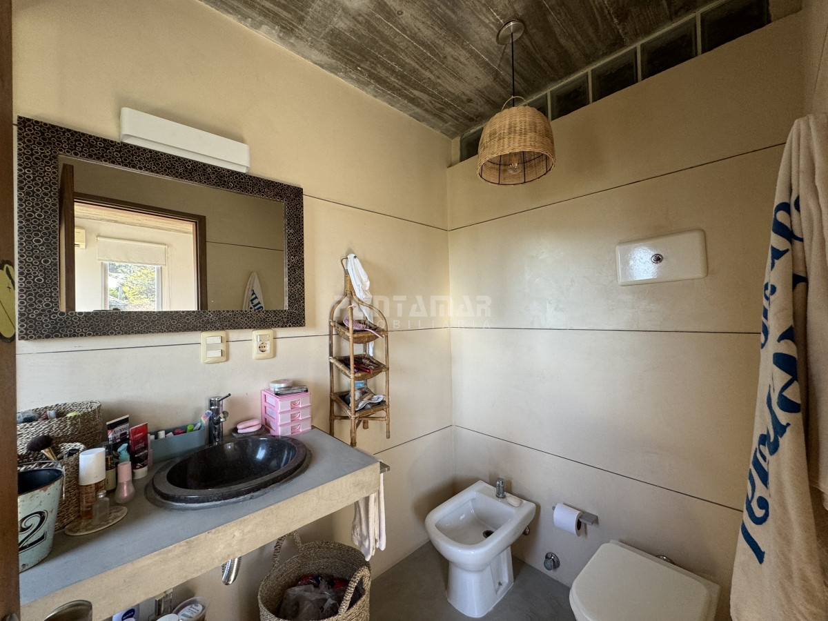 Casa ID.210864 - ESPECTACULAR CASA EN MONTOYA DE 3DORMITORIOS Y PISCINA 