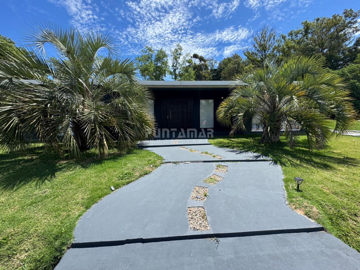 Casa ID.213533 - VENTA CASA BARRIO PRIVADO VERDE MORA