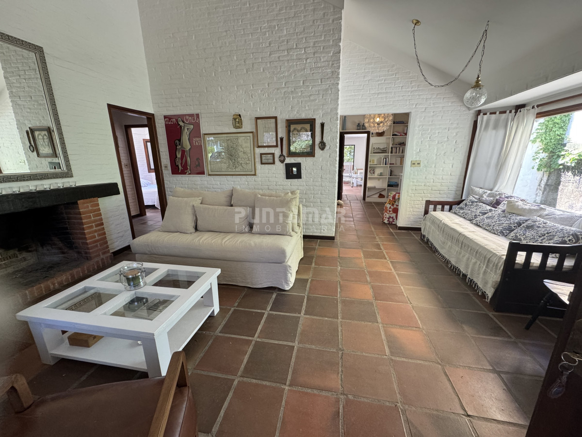 Casa ID.210691 - CASA  EN ALQUILER 3 DORMITORIOS CON PISCINA EN RINCÓN DEL INDIO