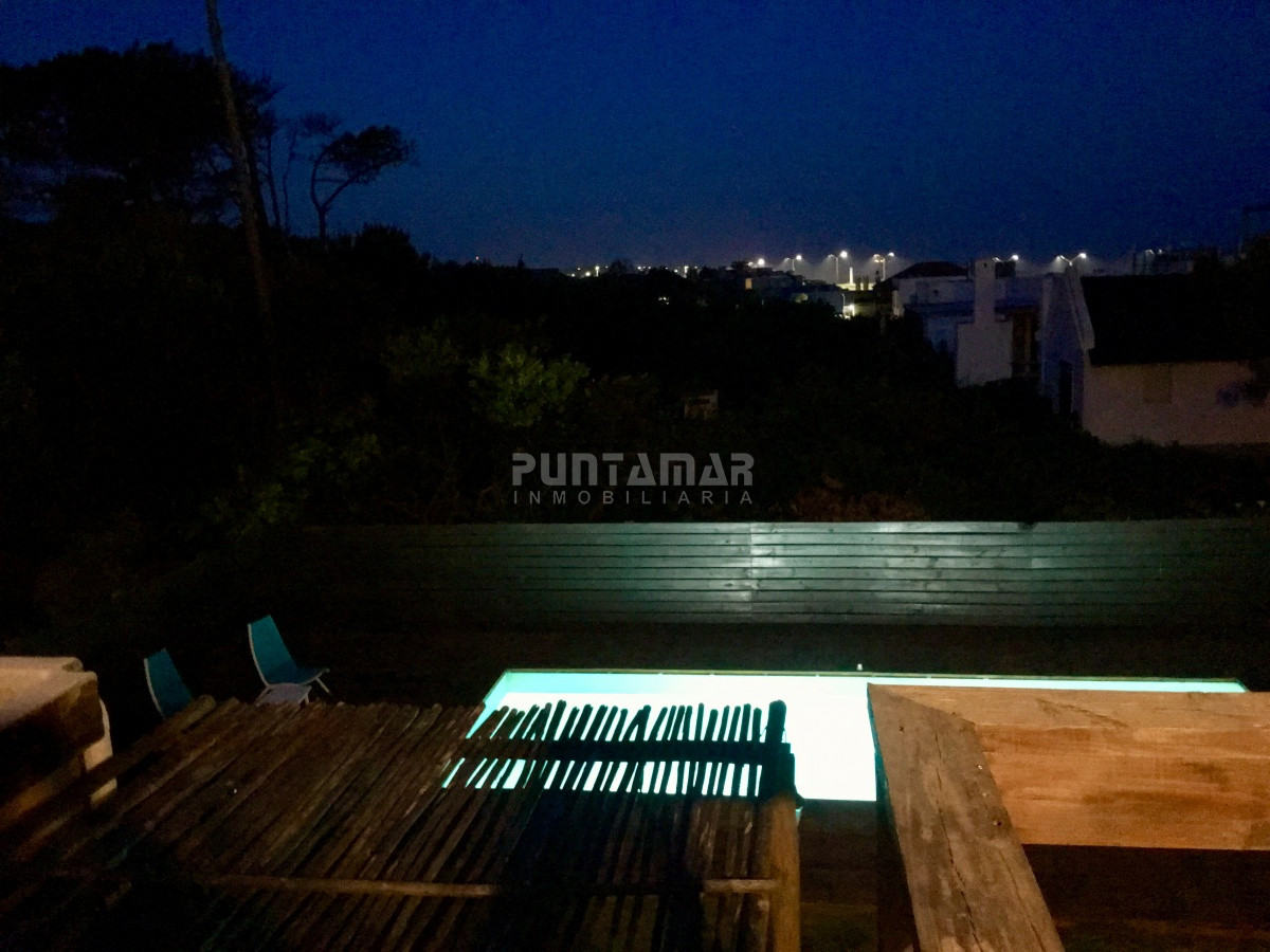 Casa ID.210775 - Casa en Montoya, La Barra en venta y alquiler con piscina