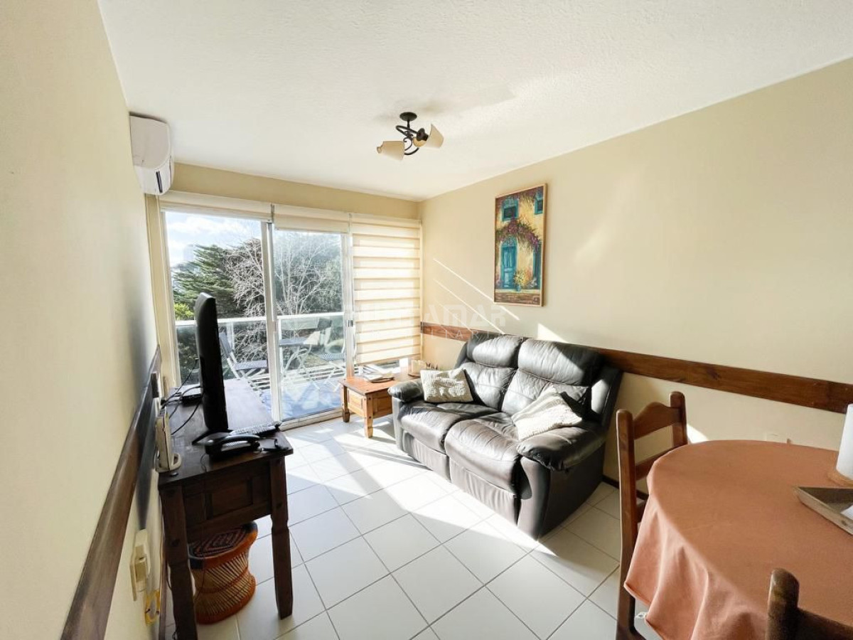 Casa ID.213891 - Alquiler anual , dos dormitorios dos baños. Aidy grill 