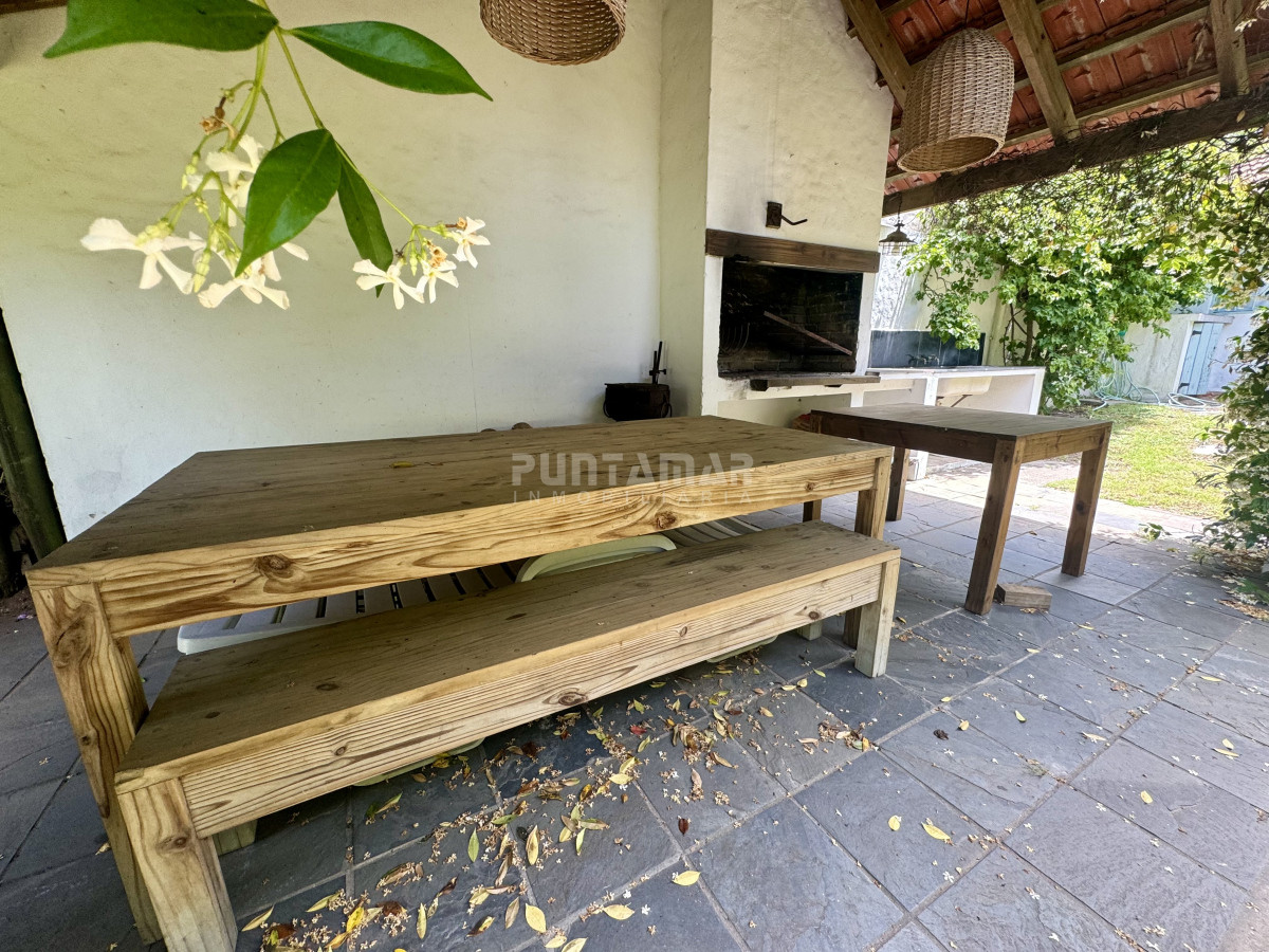 Casa ID.210802 - ALQUILER DE CASA EN MONTOYA CON VISTA AL MAR, 4 DORMITORIOS MÁS SERVICIO