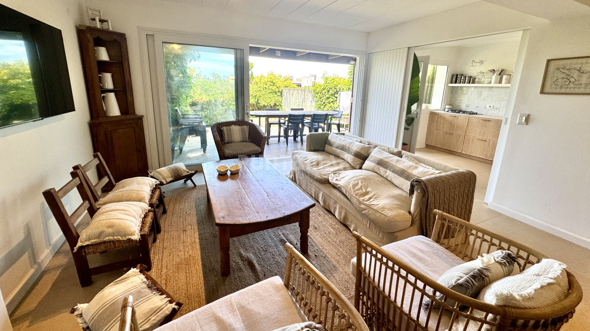 Casa ID.213380 - ALQUILER DE CASA 5 DORMITORIOS EN LA BARRA A PASOS DEL MAR