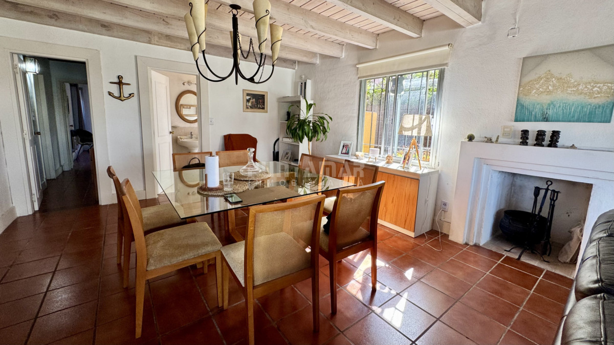 Casa ID.213701 - VENTA CASA DE 4 DORMITORIOS A METROS DE PLAYA MONTOYA