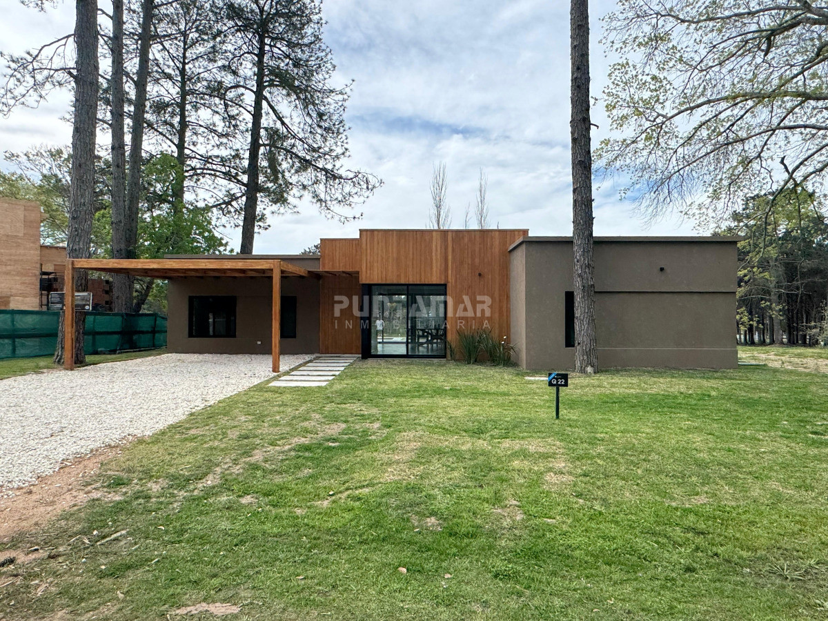 Casa ID.213666 - VENTA Y ALQUILER CASA A ESTRENAR EN BARRIO CERRADO LA CAÑADA - DISTRITO 52