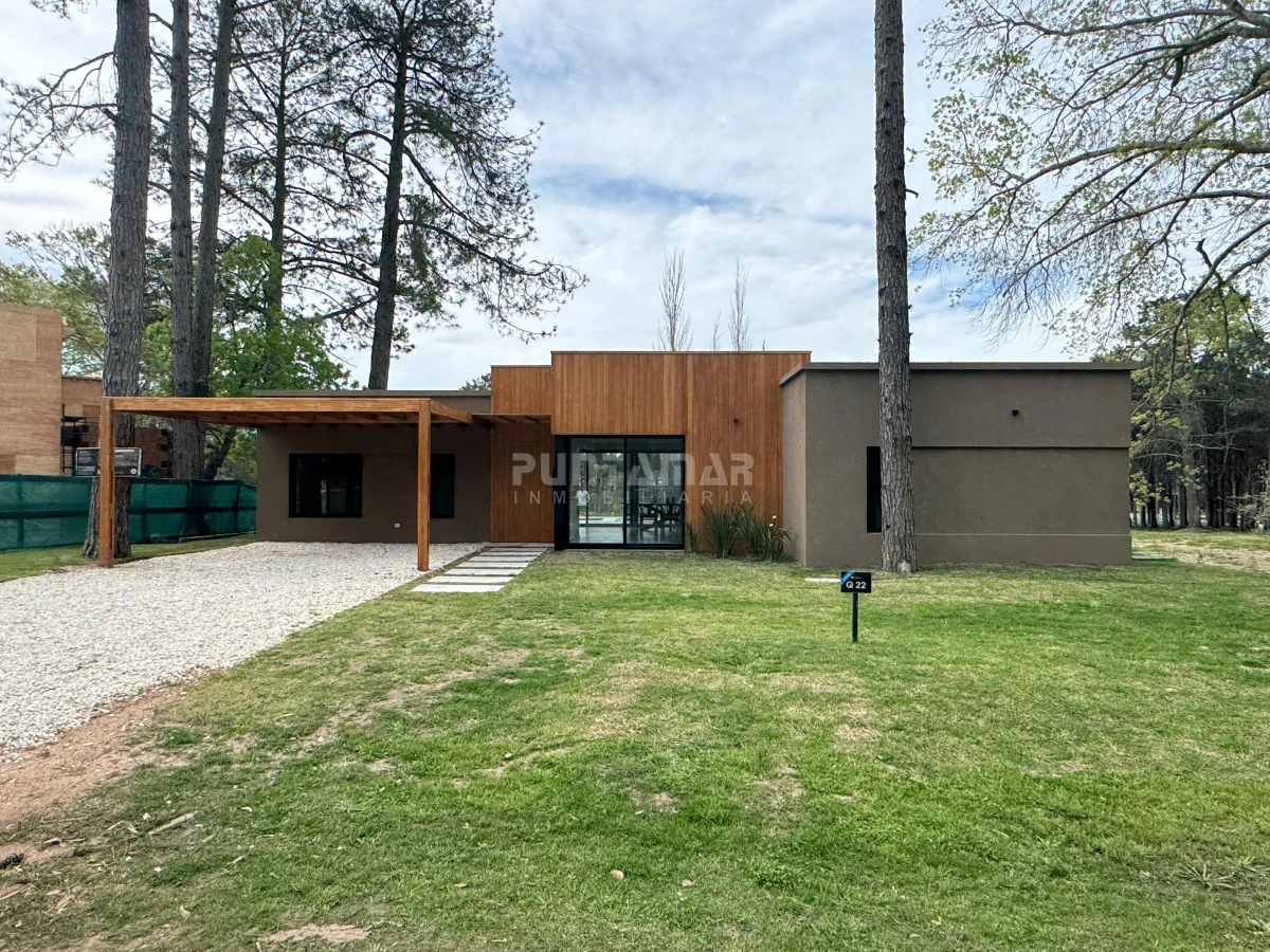 Casa ID.213666 - VENTA Y ALQUILER CASA A ESTRENAR EN BARRIO CERRADO LA CAÑADA - DISTRITO 52