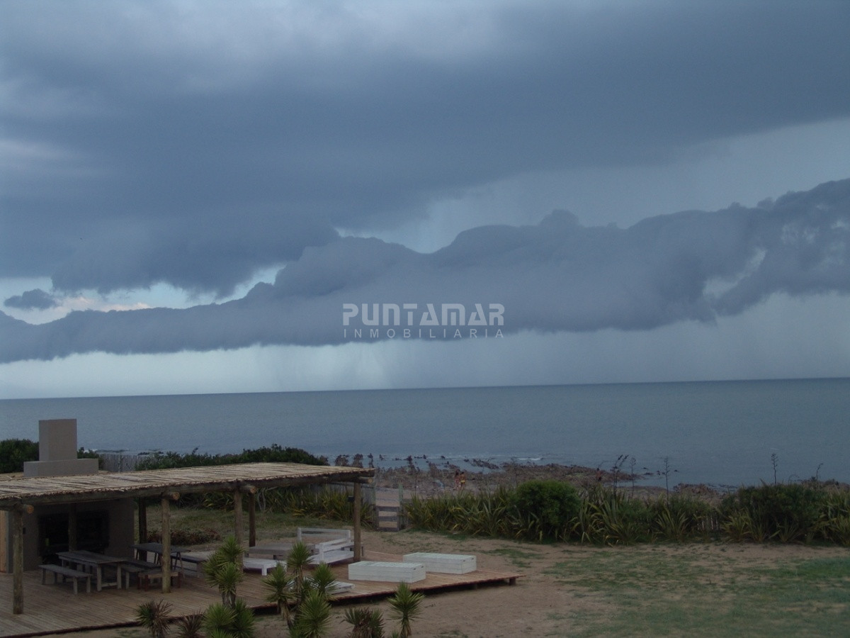 Casa ID.211119 - ESPECTACULAR PREDIO DE 15.000 M2 SOBRE EL MAR EN LA PALOMA La Paloma