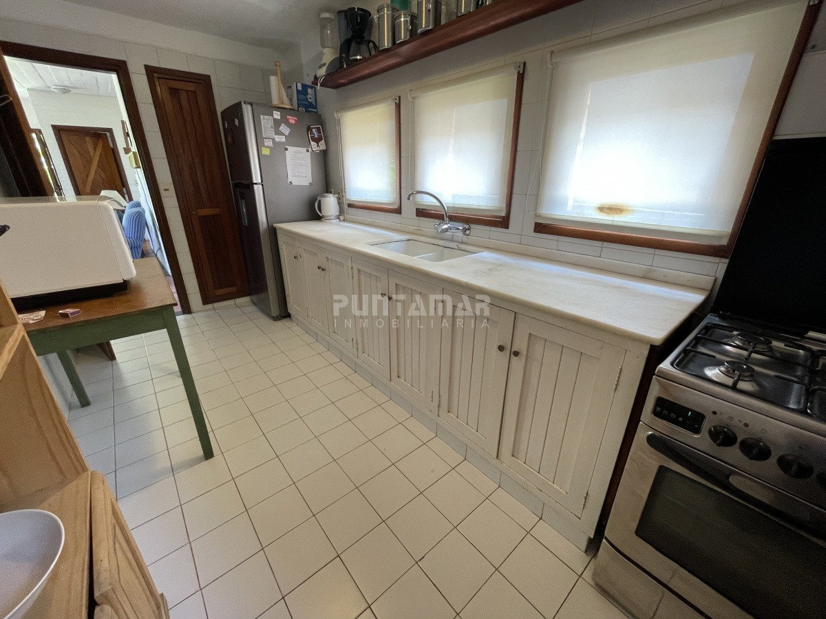 Casa ID.210843 - ALQUILER CASA DE 2 PLANTAS EN LA BARRA CON PISCINA