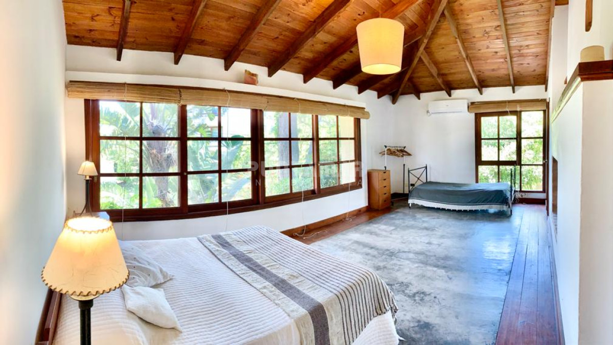 Casa ID.212016 - HERMOSA CASA DE 2 PLANTAS EN PARADA 9 DE LA MANSA