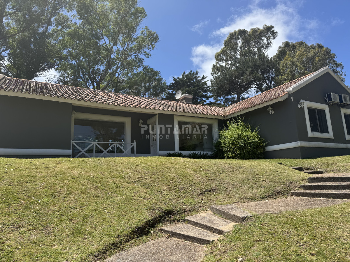 Casa ID.213799 - Casa en venta en La Arbolada