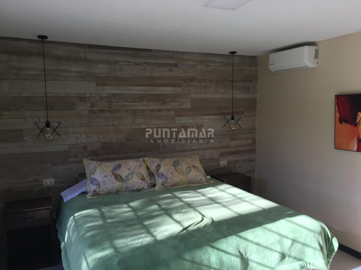 Casa ID.213368 - Casa en venta en Parque Burnett