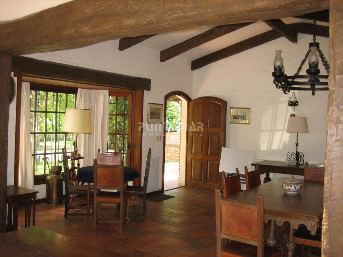 Casa ID.212425 - CHALET DE 4 DORMITORIOS EN PARADA 7 DE LA MANSA