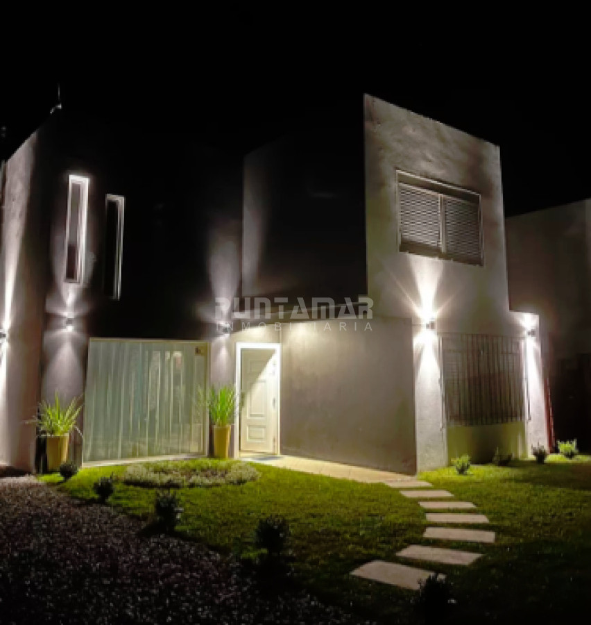 Casa ID.213452 - ALQUILER DE CASA EN PDA. 32 MANSA DE 3 DORMIS Y PISCINA CLIMATIZADA
