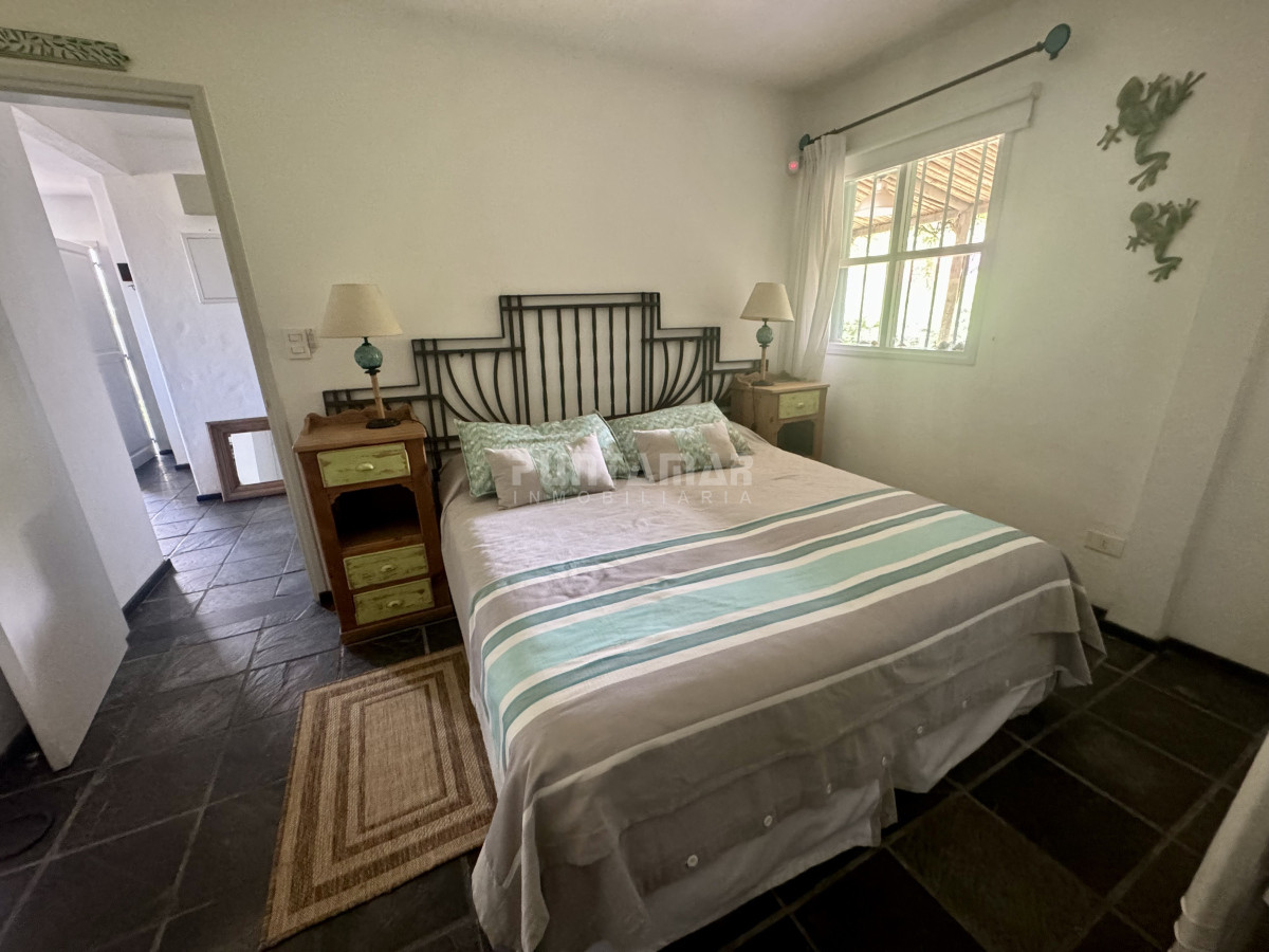 Casa ID.210802 - ALQUILER DE CASA EN MONTOYA CON VISTA AL MAR, 4 DORMITORIOS MÁS SERVICIO