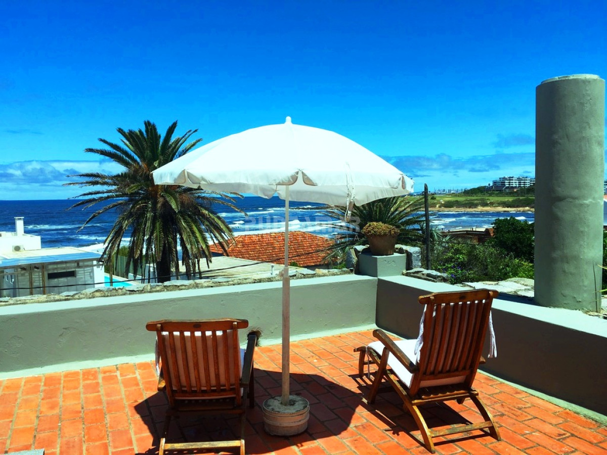 Casa ID.210887 - ALQUILER CASA EN LA BARRA A METROS DEL MAR , 5 DORMITORIOS, PISCINA Y GRAN PARQUE 