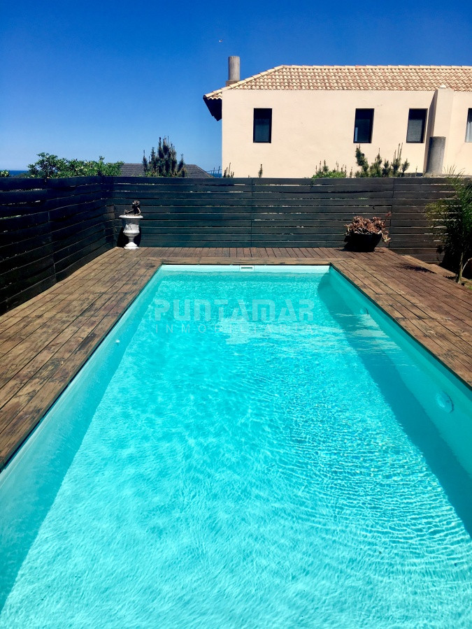 Casa ID.210775 - Casa en Montoya, La Barra en venta y alquiler con piscina