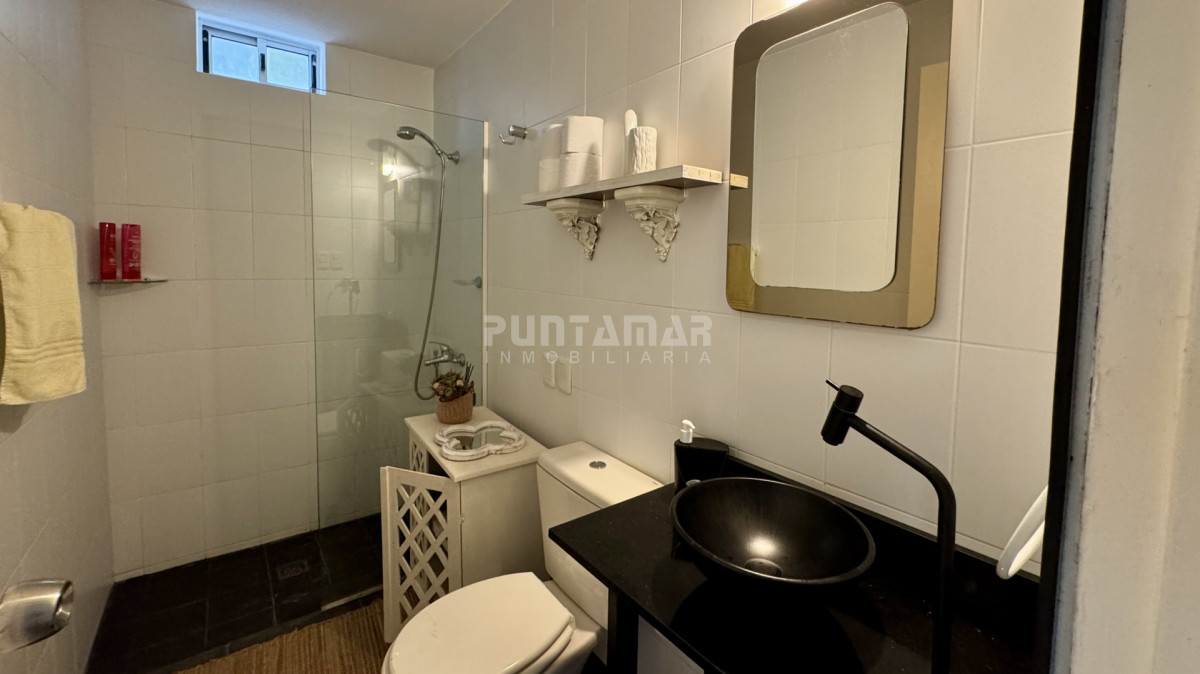 Casa ID.211927 - HERMOSA CASA DE 4 DORMITORIOS A METROS DE PLAYA MONTOYA 