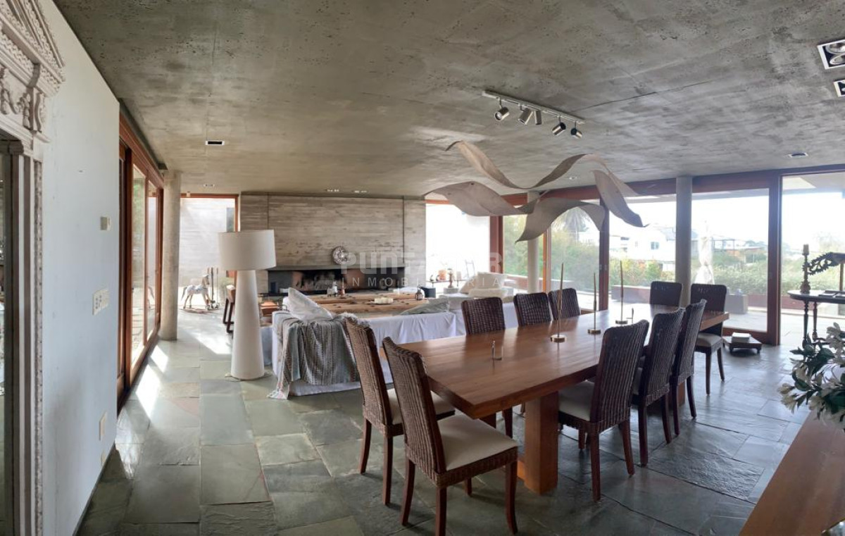 Casa ID.212719 - EXCELENTE  CASA DE 4 DORMITORIOS  EN ALQUILER EN EL CHORRO  CON PISCINA