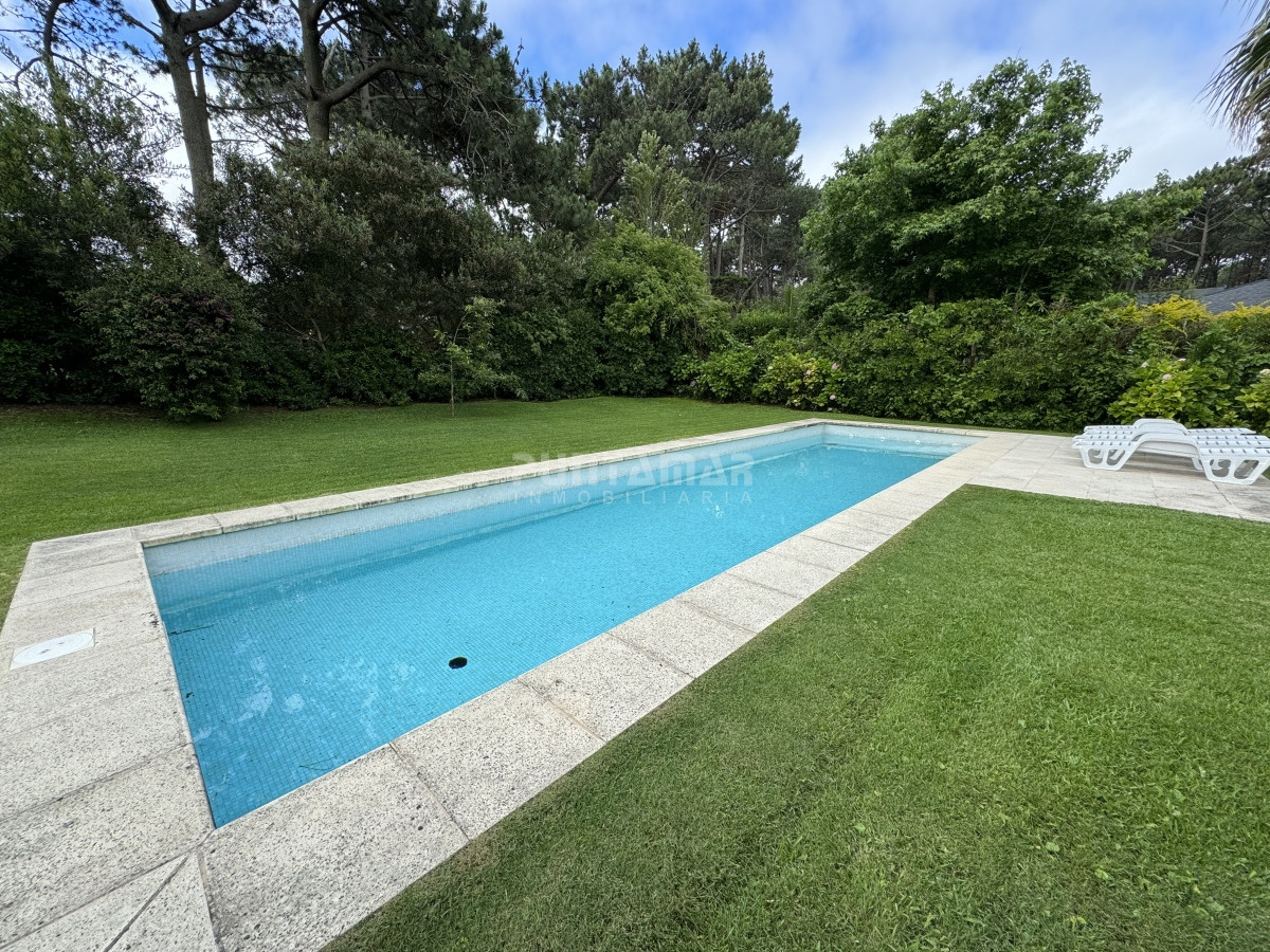 Casa ID.210691 - CASA  EN ALQUILER 3 DORMITORIOS CON PISCINA EN RINCÓN DEL INDIO