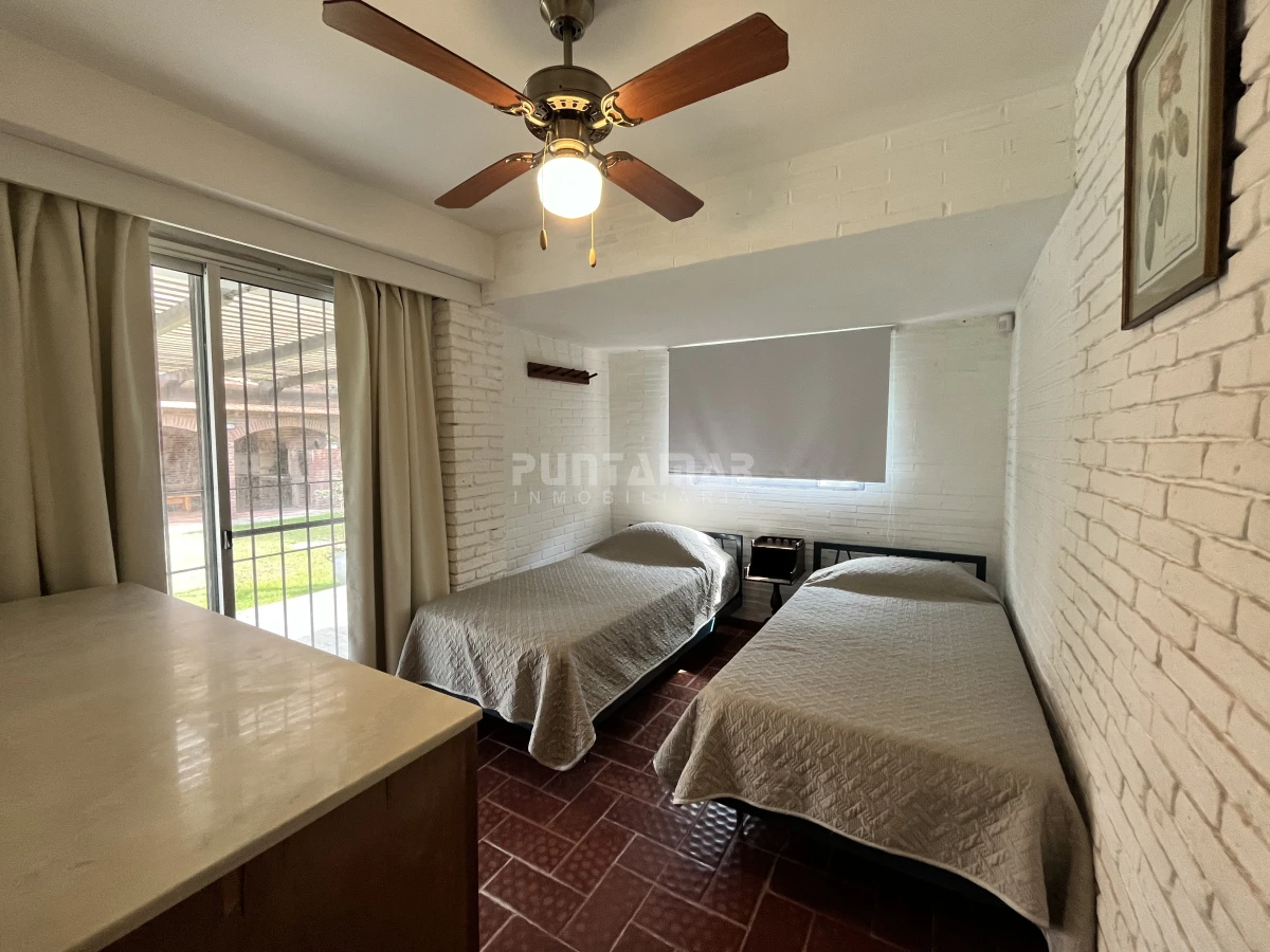 Casa ID.210703 - ALQUILER CASA 4 DORMITORIOS EN PARADA 23 DE LA BRAVA CON PISCINA