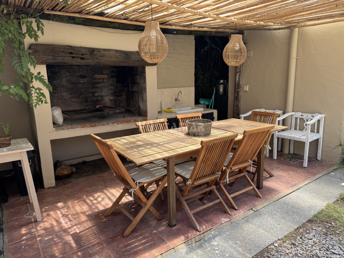 Casa ID.210859 - ALQUILER CASA MONTOYA 4 DORMITORIOS