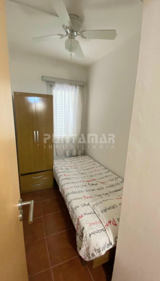 Casa ID.212397 - MUY LINDA CASA EN PARADA 7 DE LA MANSA, 4 DORMITORIOS, AMPLIO LIVING COMEDOR, PISCINA , GARAGE  Y PARRILLERO