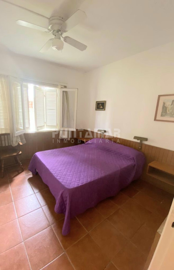 Casa ID.212397 - MUY LINDA CASA EN PARADA 7 DE LA MANSA, 4 DORMITORIOS, AMPLIO LIVING COMEDOR, PISCINA , GARAGE  Y PARRILLERO