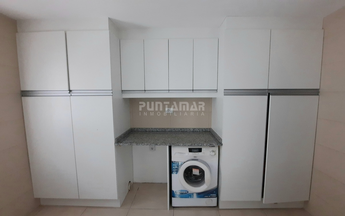 Casa ID.212852 - IMPORTANTE CASA CON GRAN PARQUE Y PISCINA EN LA MANSA 