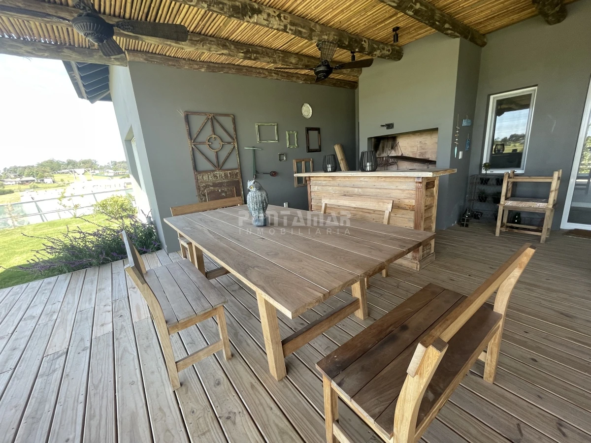 Casa ID.213168 - Casa en alquiler en Pueblo Mio