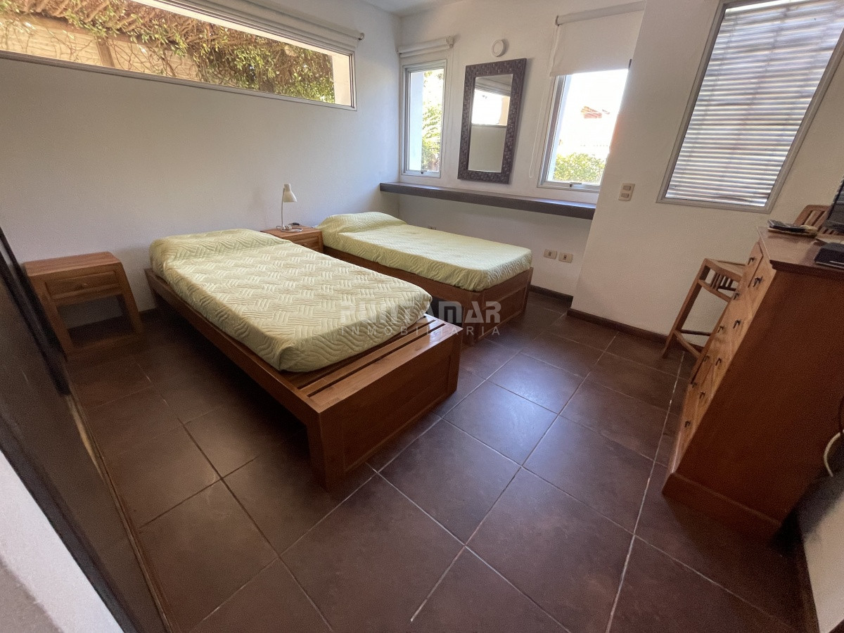 Casa ID.212688 - MODERNA CASA CON PISCINA A METROS DE LA POSTA DEL CANGREJO 