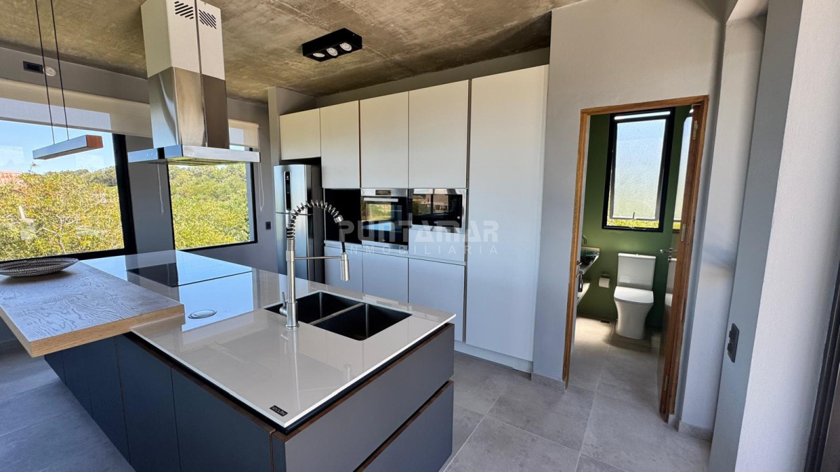 Casa ID.213677 - CASA A ESTRENAR EN SANTA MONICA FRENTE A LA PLAYA EN SANTA MONICA 