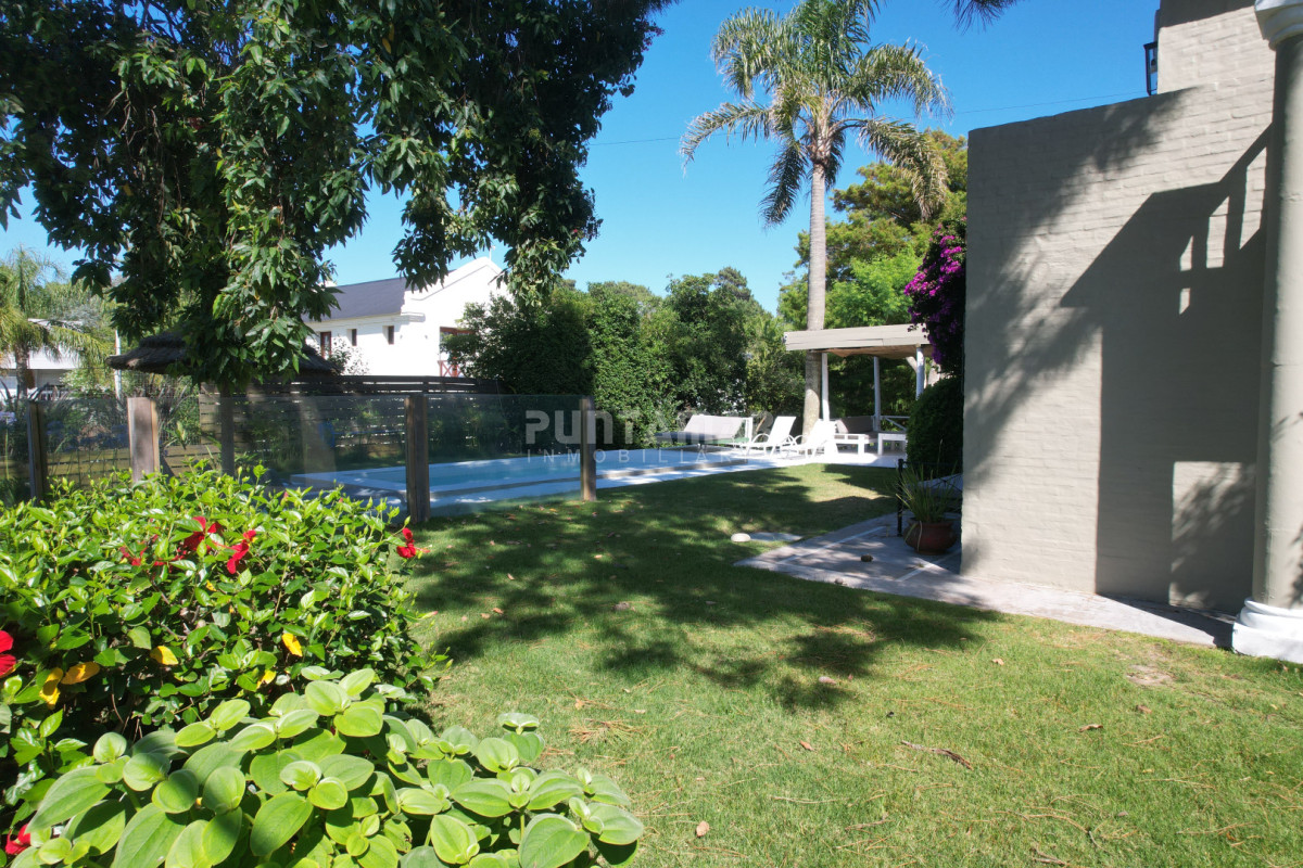 Casa ID.212677 - IMPORTANTE CASA DE 2 PLANTAS EN LA BARRA, MONTOYA