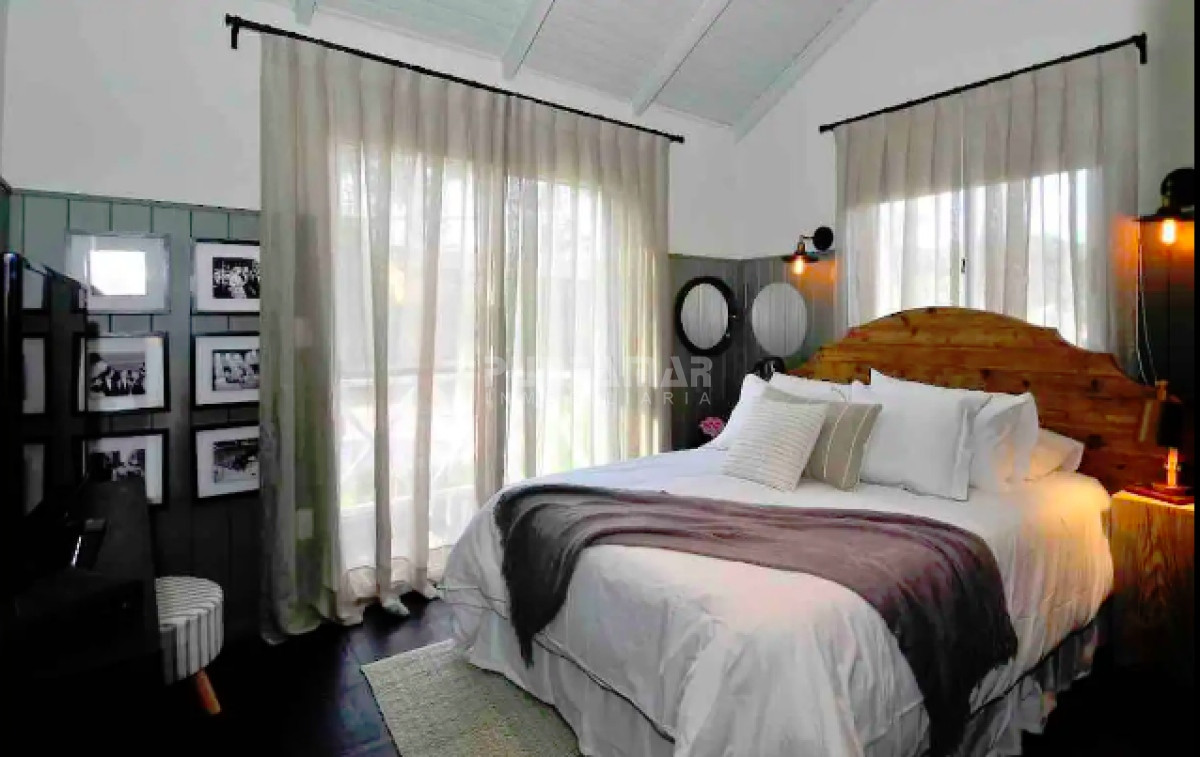 Casa ID.213430 - HERMOSA CASA DE DISEÑO EN EL CORAZÓN DE MONTOYA