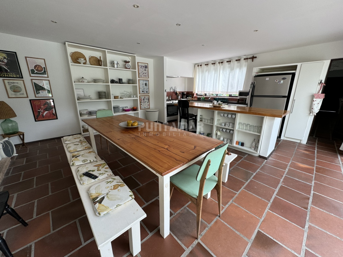 Casa ID.210691 - CASA  EN ALQUILER 3 DORMITORIOS CON PISCINA EN RINCÓN DEL INDIO