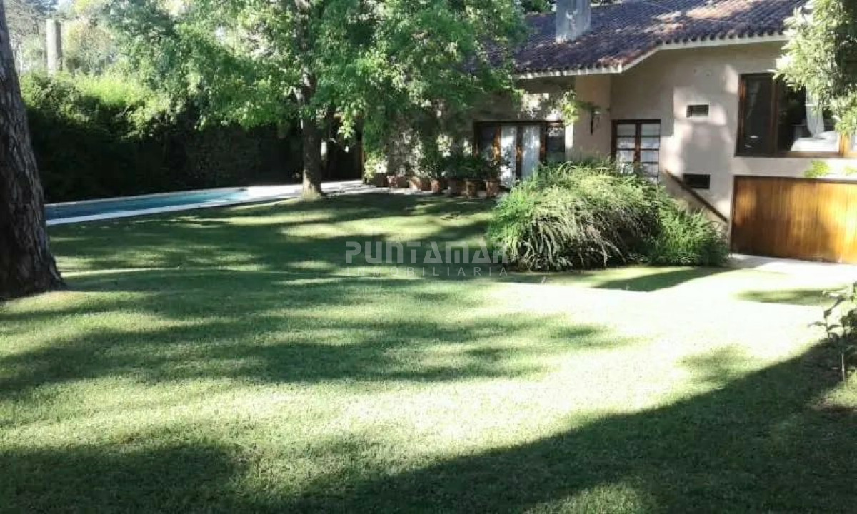 Casa ID.212432 - HERMOSA CASA DE 3 DORMITORIOS EN SUITE EN SAN RAFAEL